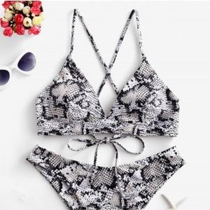 Zaful Snakeskin Lace Up Bikini Top